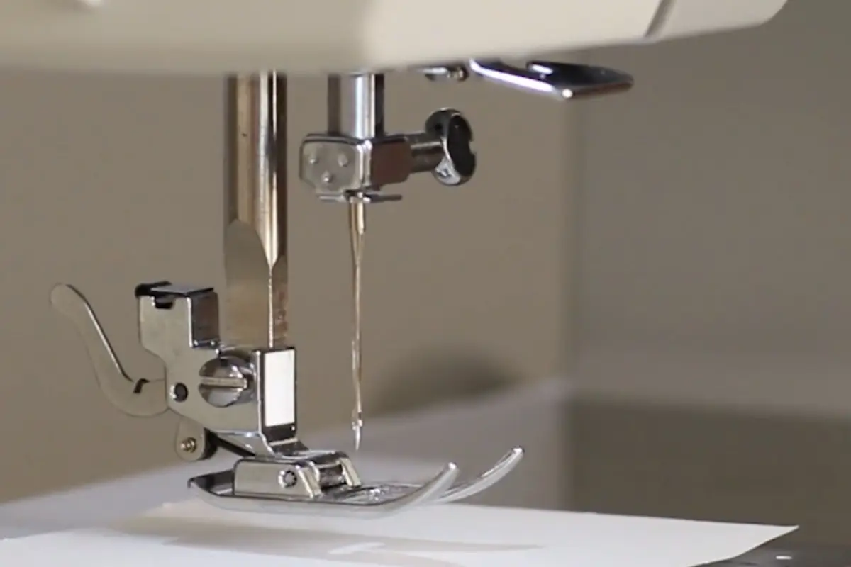 علت تکون نخوردن سوزن چرخ خیاطی